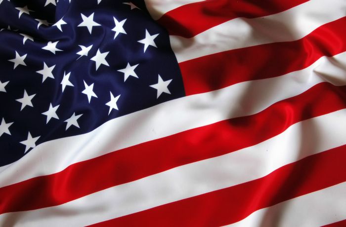 Новый посол США прибыл в Тирану