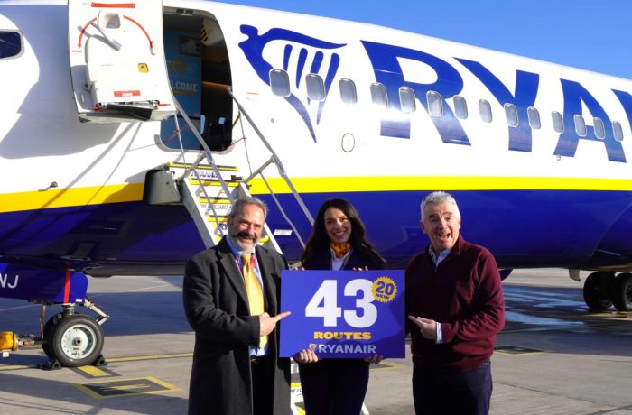 Лоукостер Ryanair выделил четвертый самолёт для обслуживания аэропорта Тираны 