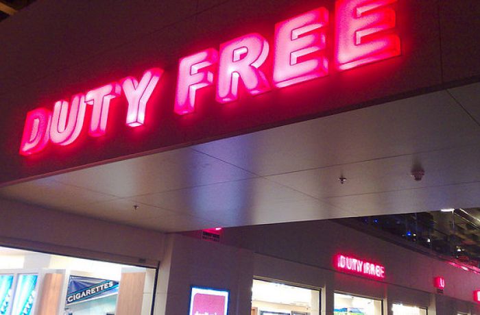 Зачем Албания увеличивает количеством магазинов duty-free?
