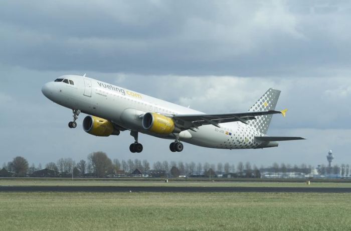 Лоукостер Vueling запускает летний маршрут из Барселоны в Тирану 