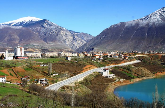 Сколько будет строить строительство международного аэропорта в Кукесе? 