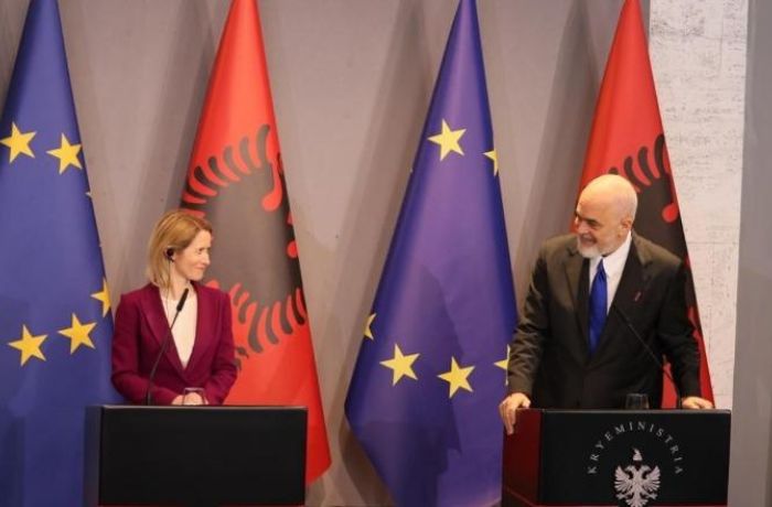 ЕС выделяет €90 млн на модернизацию железной дороги Дуррес – Ррогожина