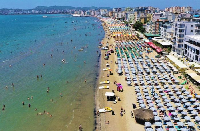 Площадь частных пляжей в Албании выросла на 132% за 2 года